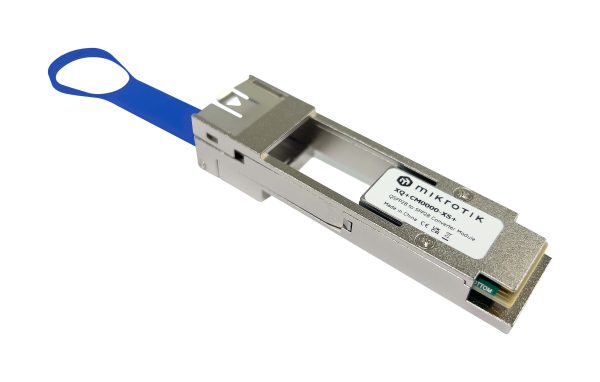 Convertisseur compact  QSFP28 100G vers SFP28 25G - XQ+CM0000-XS+