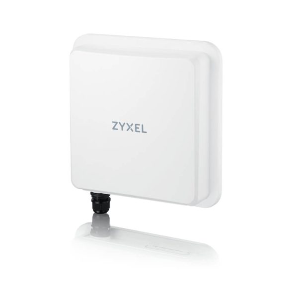Routeur outdoor WAN 4G/5G + Nebula Pro 1 an - FWA-710-EU0102F
